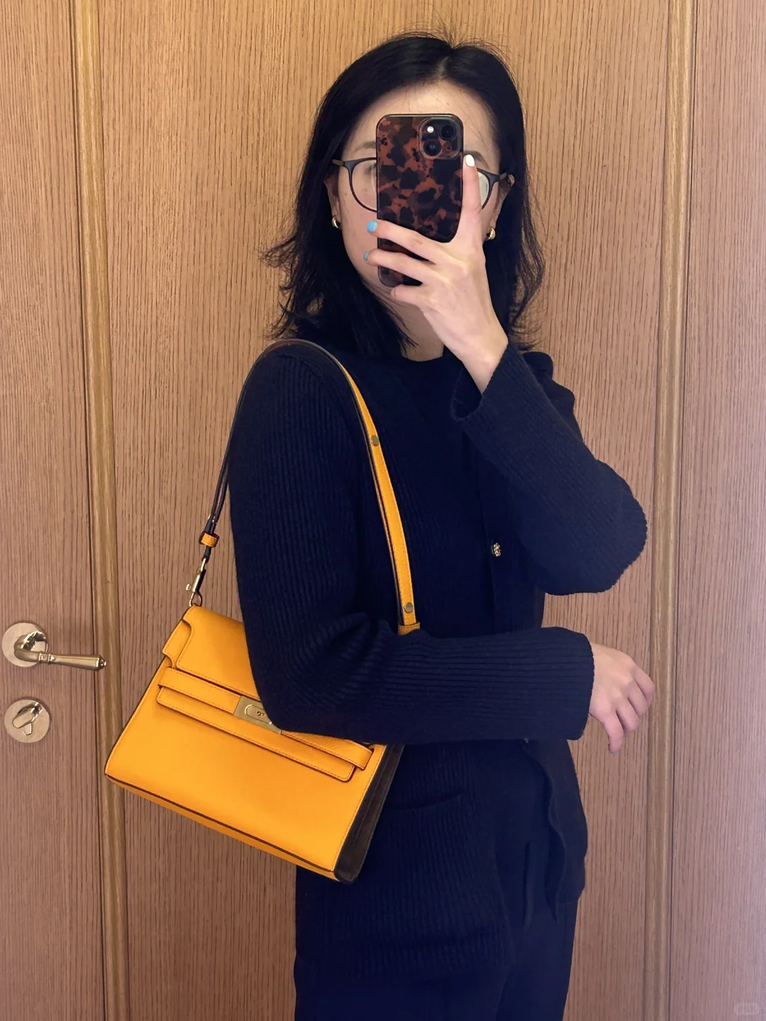 是谁拥有啦新款 日落橙的包儿呀、是我🙋‍♀️
