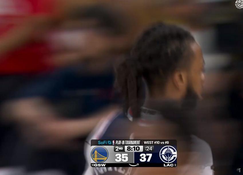 今天兰宝手感在线，目前已经5中5了，但是这防守端吧，真不怪他，这梅尔顿过来也点，