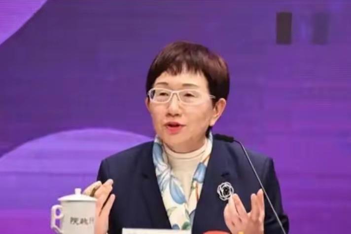 继台劳动部门负责人洪申翰之后，民进党当局再度派出部门负责人来到中国香港参会，引发