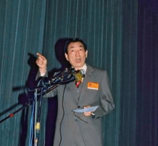 1988 年 ，作为市长候选人的朱镕基公开发表施政表态，向未来的市政府系统干部提