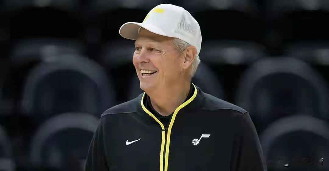 帕金斯:爵士有美好未来，下赛季将冲击季后赛
近日，名嘴帕金斯在节目中谈到了爵士队