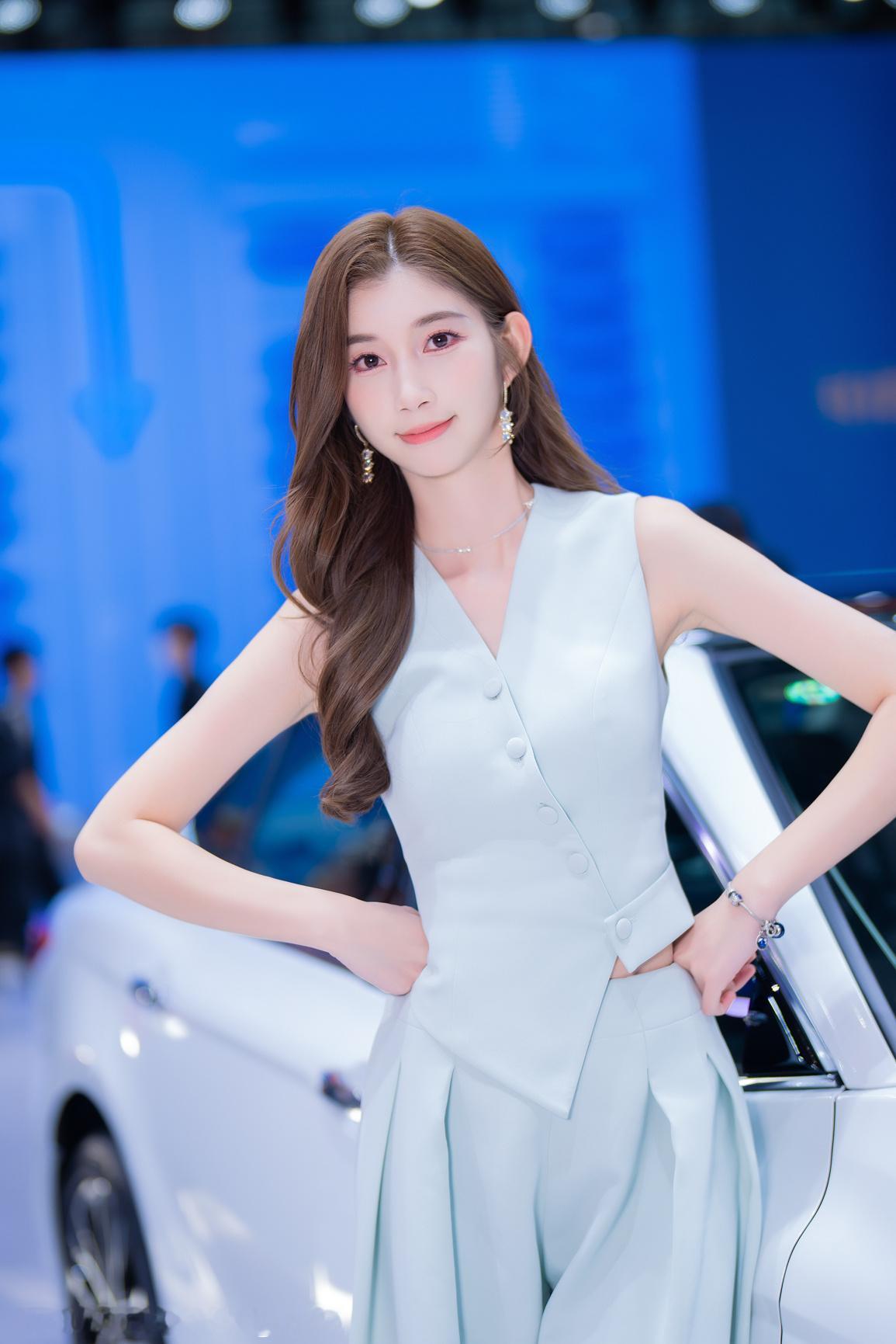 聆听猎人的车展日记聆听在广州国际车展猎人与车展 2025 广州国际车展想把图片带