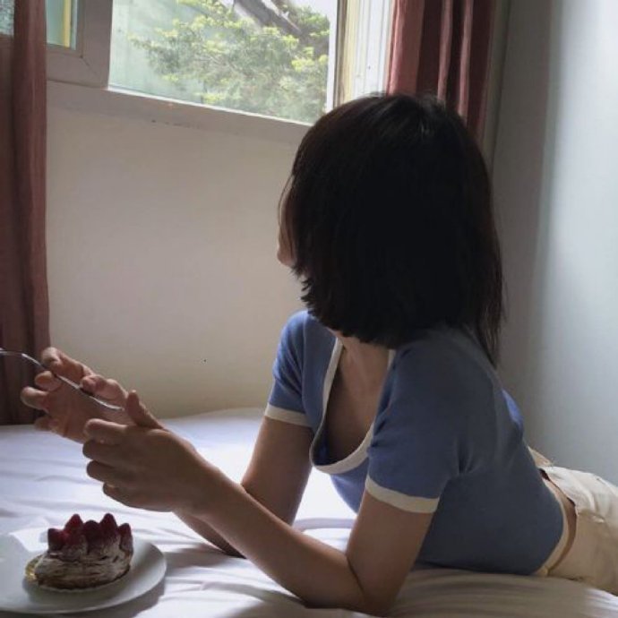 有些事藏在心里是莫大的委屈，话到嘴边又觉得无足挂齿不值一提。 