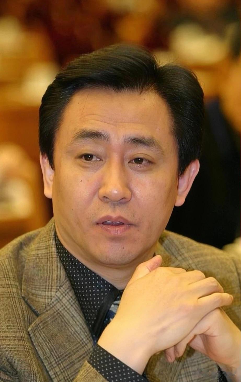 明明社会上层坏人多，为什么很多人说要防着底层人？

我在底层干过，我来说说。

