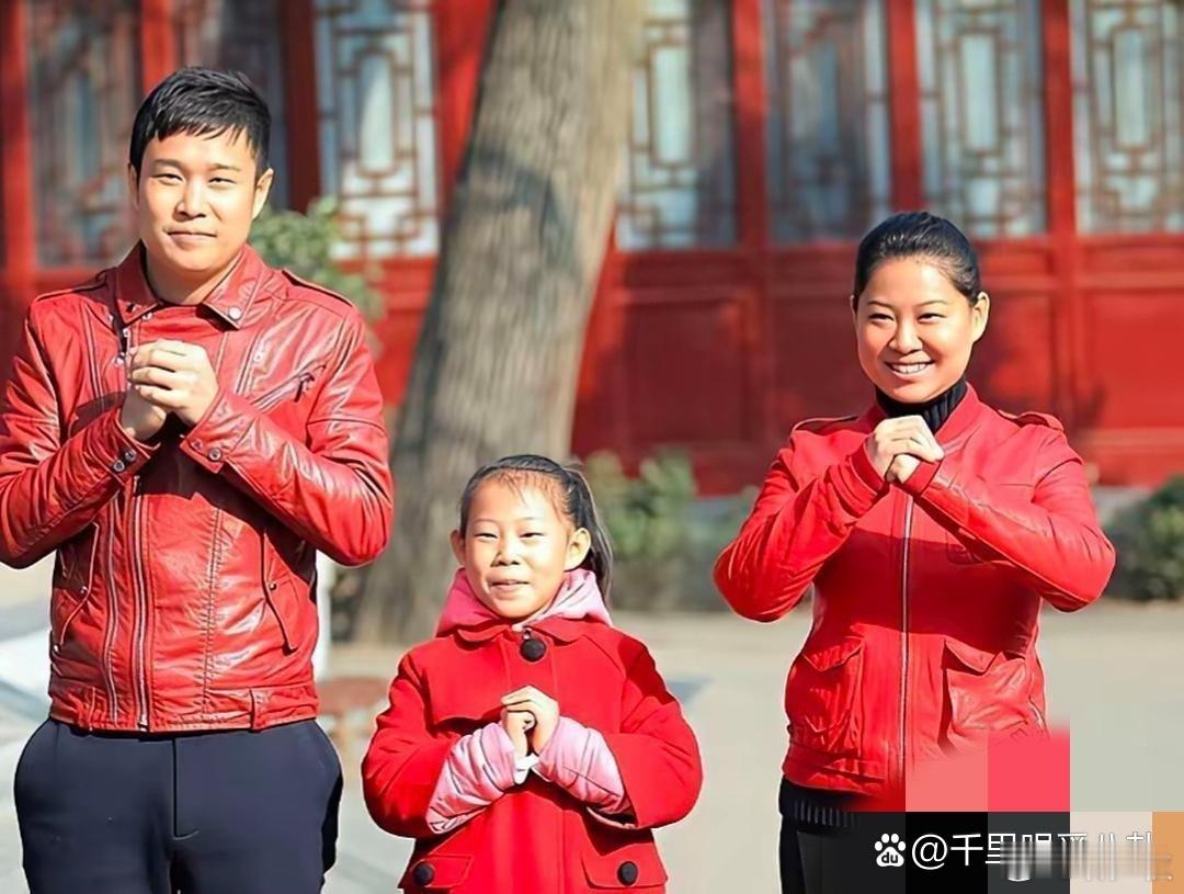 沈佳润真是长开了，比小时候好看了太多 ​​​
