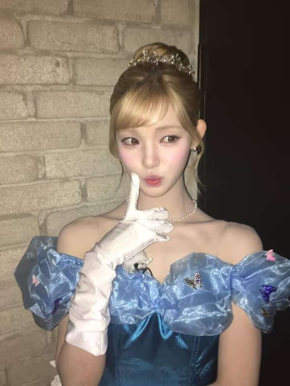 看得出她是公主 