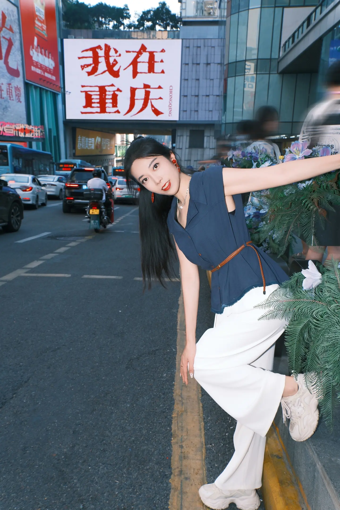 总要去趟重庆吧吹吹嘉陵江的晚风
