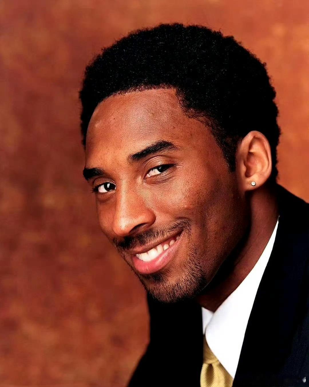 202520252025希望我们都能像星星一样：如果自己会发光，就不必害怕黑暗。