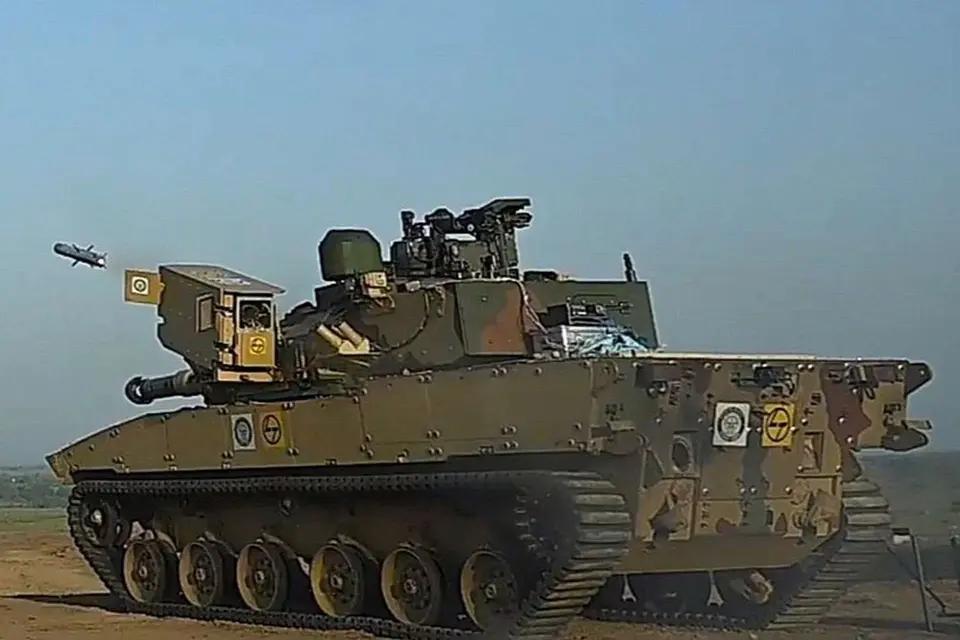 印度轻坦试射反坦克导弹，瞄准高原山地作战

        比利时陆军认知网20