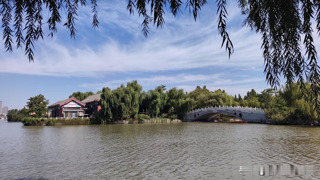 今天，如愿以偿了[偷笑]

话说前几天，我因为沉浸在自拍的世界里，后悔没让主动说