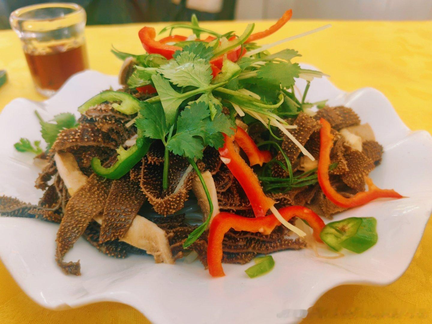 还是大排档东西好吃生意火爆半天都不上菜所以请放心肯定不是预制菜 