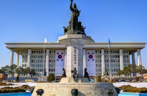 "南北互称之争：一个名字提案背后的分歧与迷雾"
8月5日，韩国政府突然提了个简单
