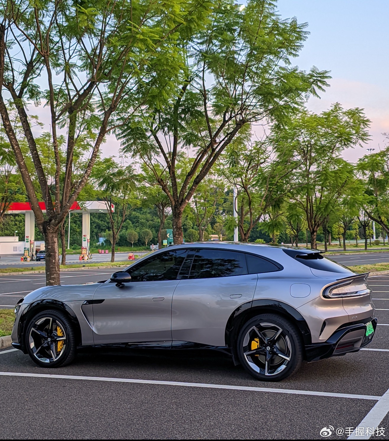 2月小米YU7销量全国前三 YU7刚上市的时候，我们就目测过销量会很不错。作为一