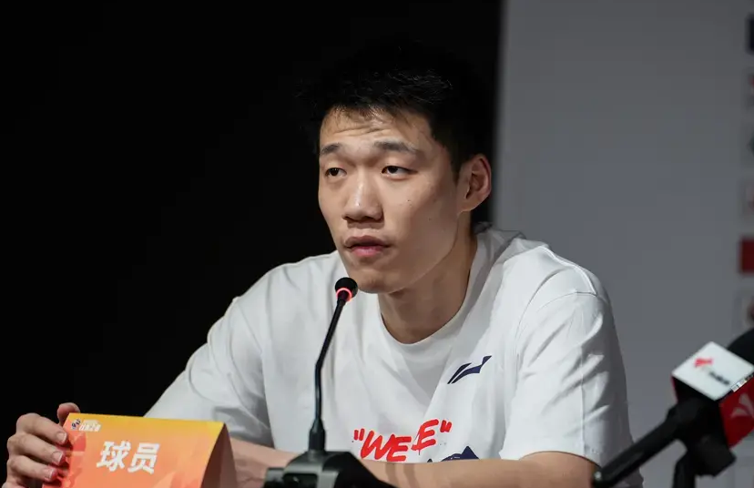 袁照耀：第一节我们输了20分，没有做好防守深圳反击的准备