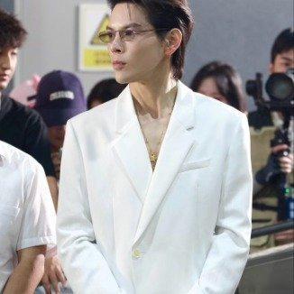 向佐高情商化解家庭争议母子、兄弟间产生分歧心生隔阂，全靠向佐从中调和。他态度柔软