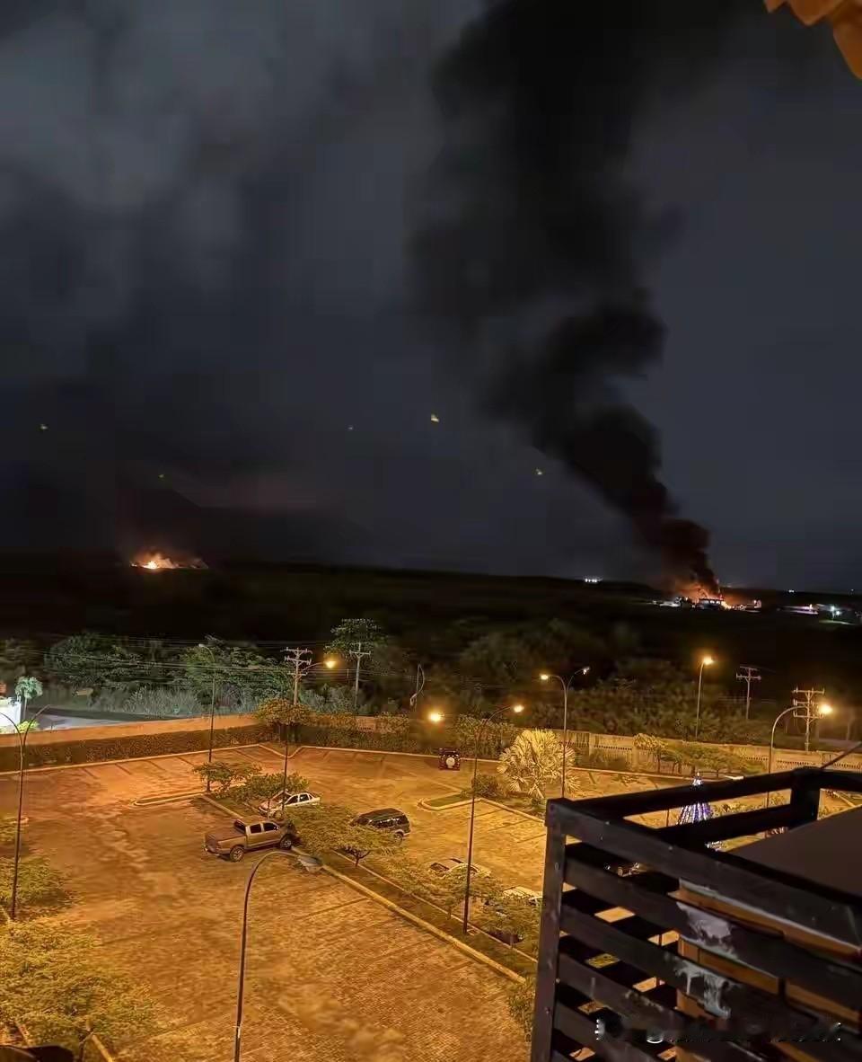 刚刚，特朗普官宣抓住马杜罗？48小时不到，5架俄军大运飞往伊朗