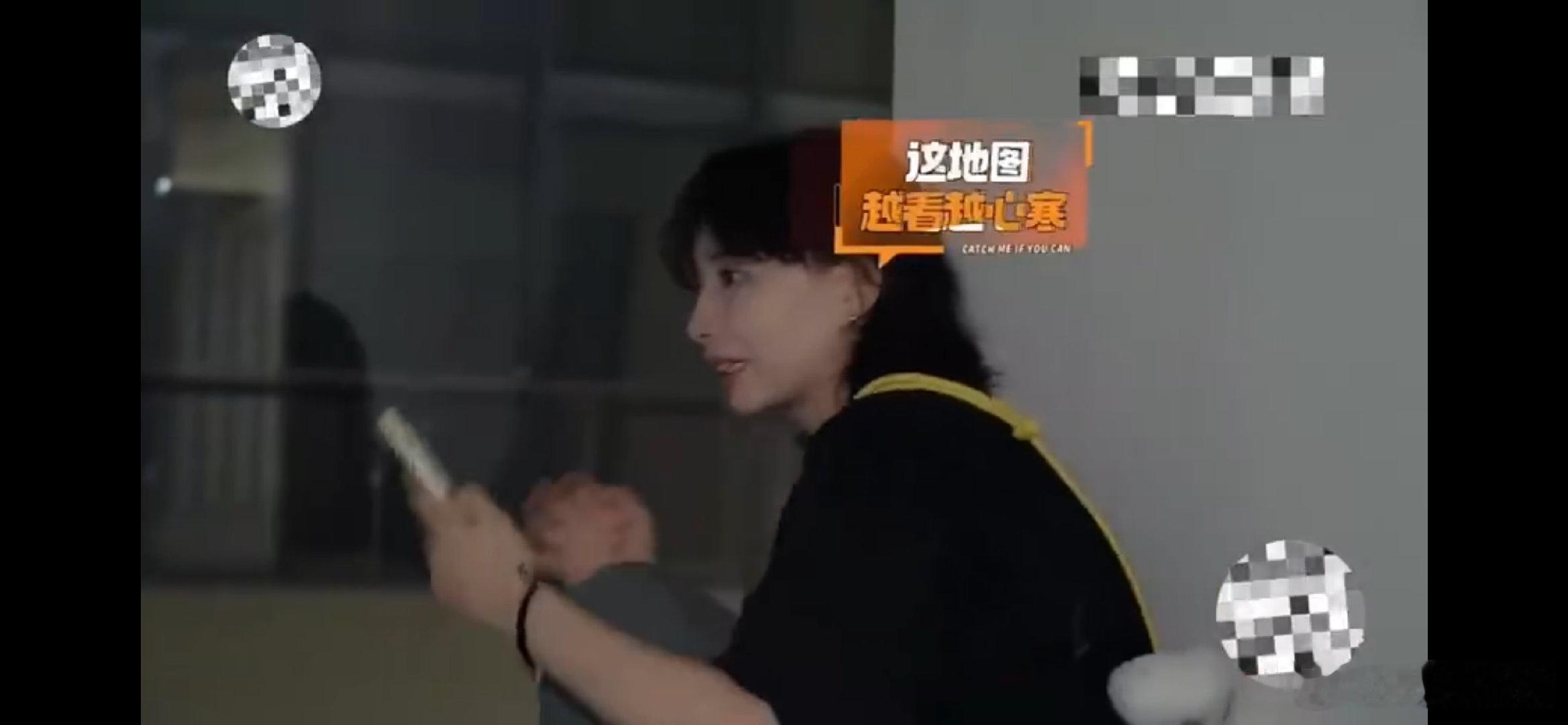 #李斯丹妮害怕做梦都是魏哲鸣# 魏哲鸣，玩游戏手下留情点嘛！看把李斯丹妮吓得，梦