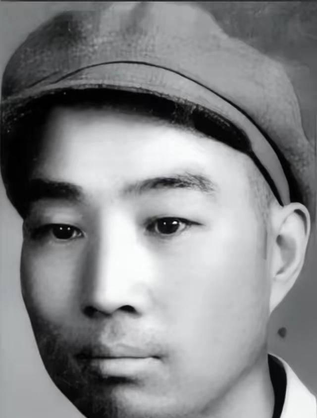 1955年深冬，时任湖南省副省长的夏如爱，匆匆赶回江苏淮阴渔沟镇的老家，为病逝的