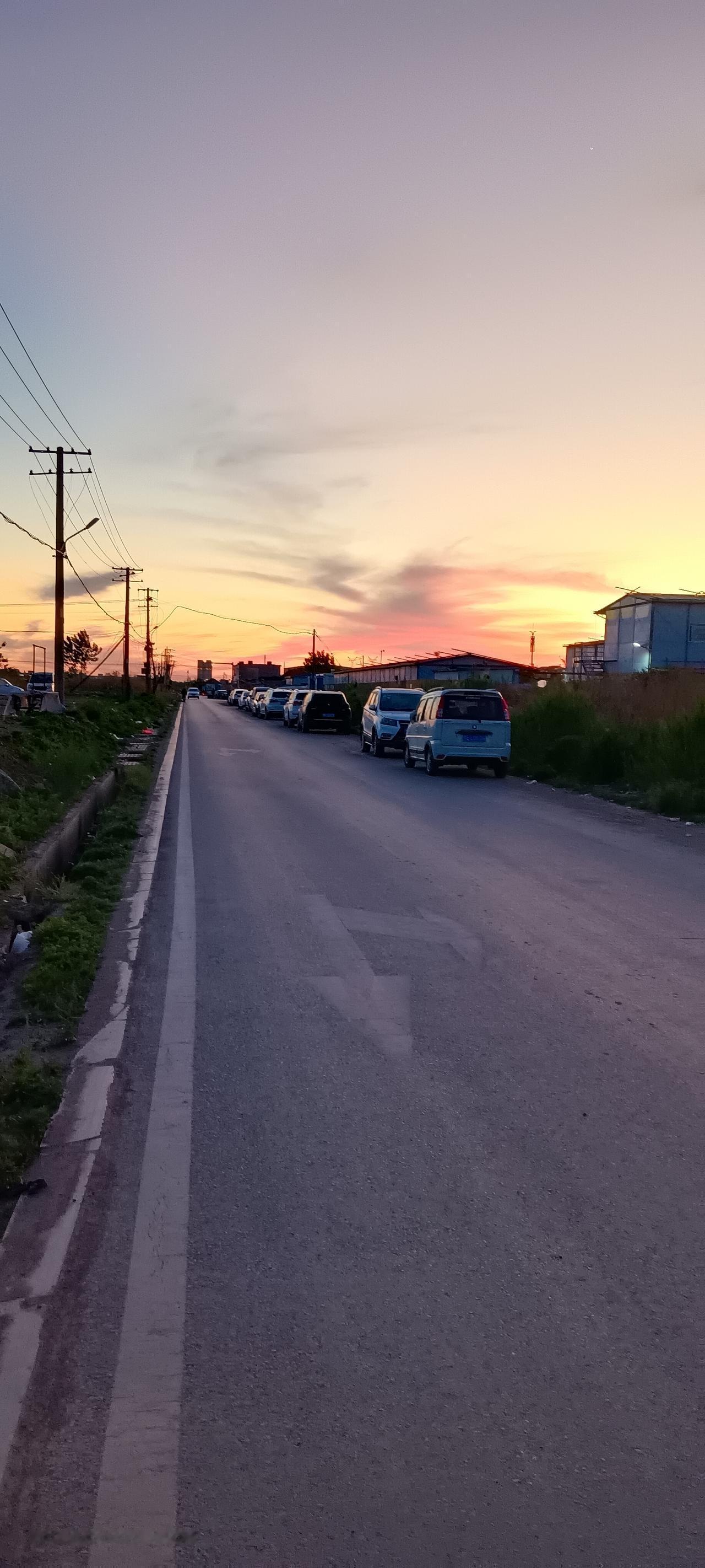 这几天，我日渐消萎的头条好像又有了点生机，年后几个月里陆续撤走了若数粉友的惨淡营