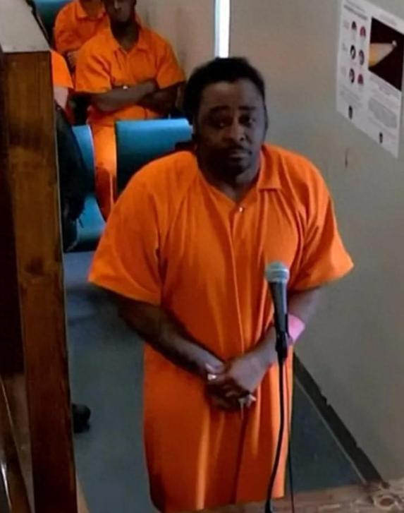 【美国男子带1岁女泡澡睡着20分钟后痛失爱女】美国佛罗里达州发生一起假日悲剧，3