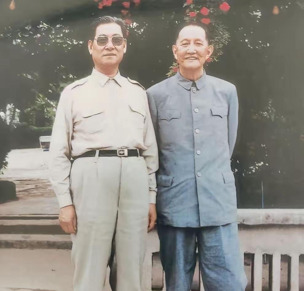 1990年刚进京当上总后勤部副部长的李九龙，屁股还没坐热，第二年就被一纸调令发配