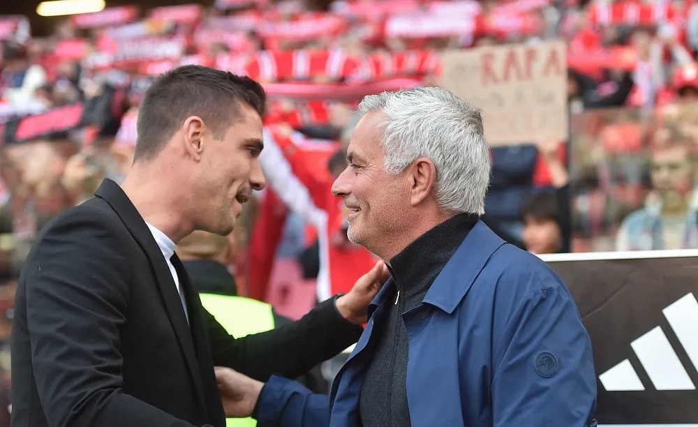 葡超联赛第29轮，本菲卡2-0战胜马德拉国民。赛后，本菲卡主教练穆里尼奥在发布会