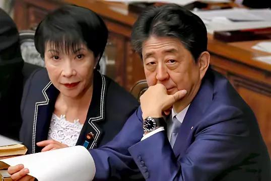 ​日本新自民党总裁高市早苗上台之后，就给了中国当头一棒，表示当选首相后一定会去祭