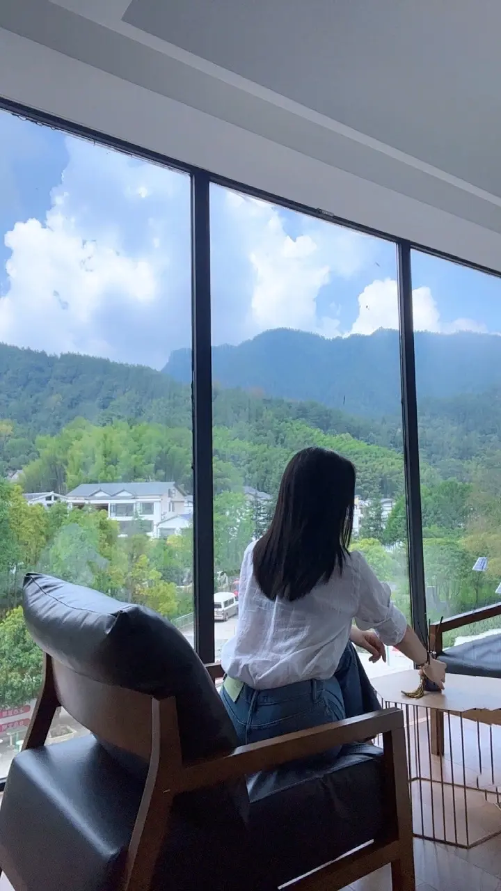 去爱给你平静和清晰的东西～暗里着迷