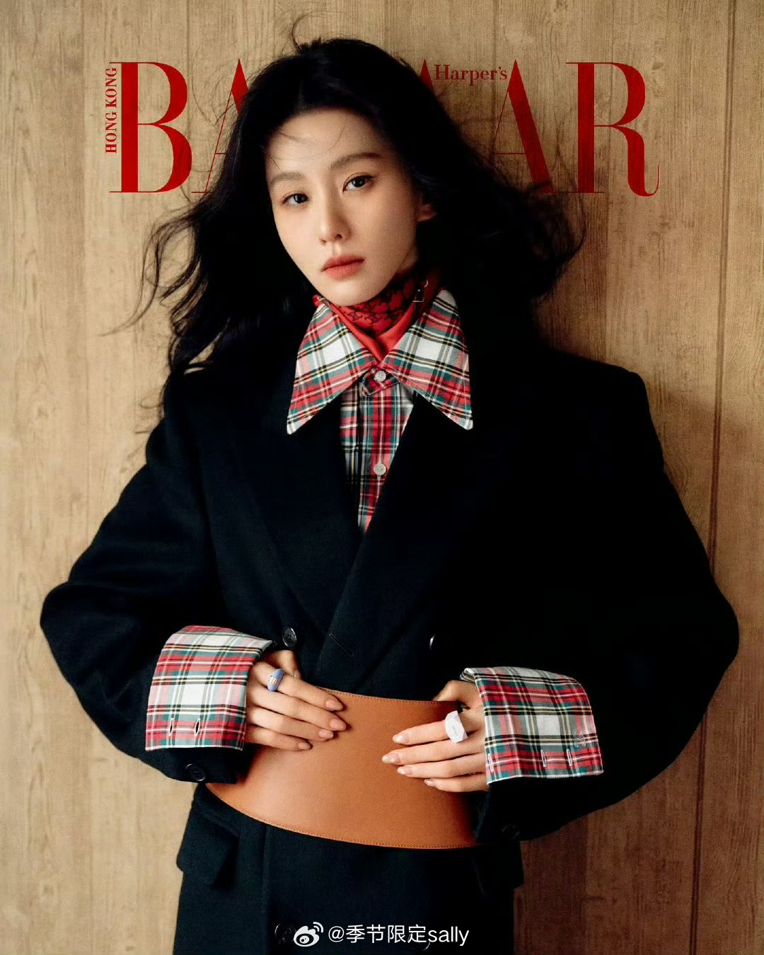 刘诗诗登上《Harper's Bazaar HONGKONG》10月刊封面！银十