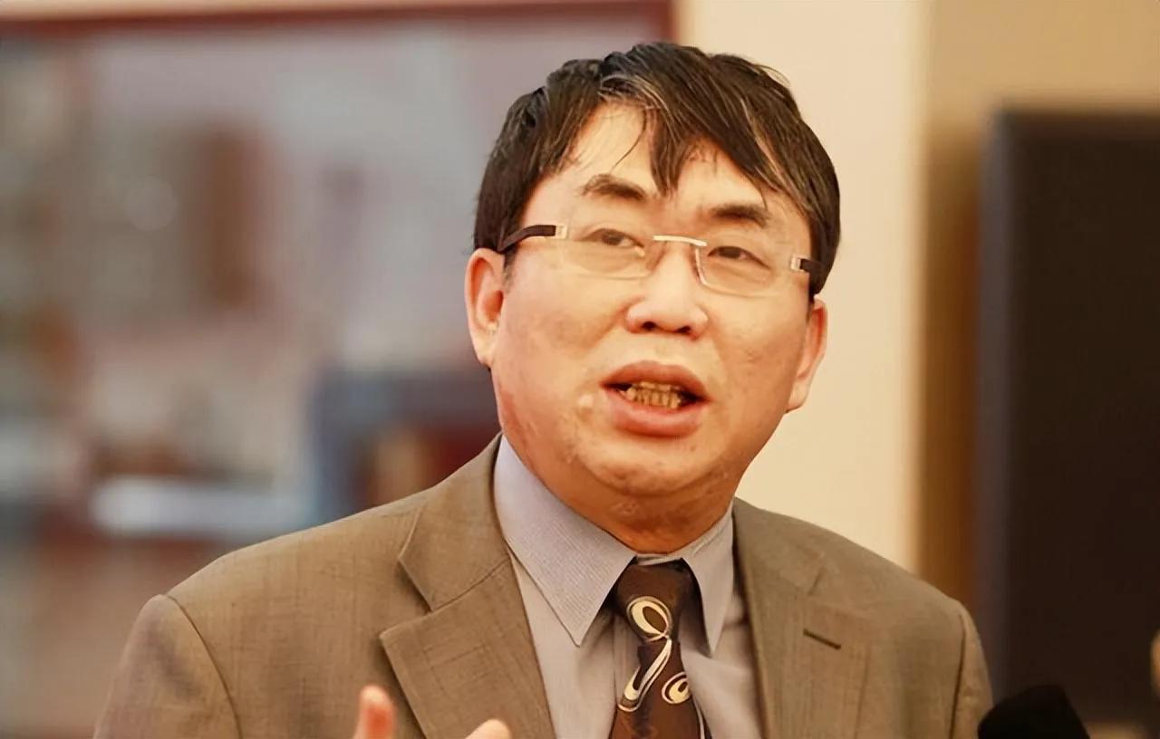 看到棋圣聂卫平去世的消息后，

我马上做了三个决定。

第一，以后绝不能再让老公