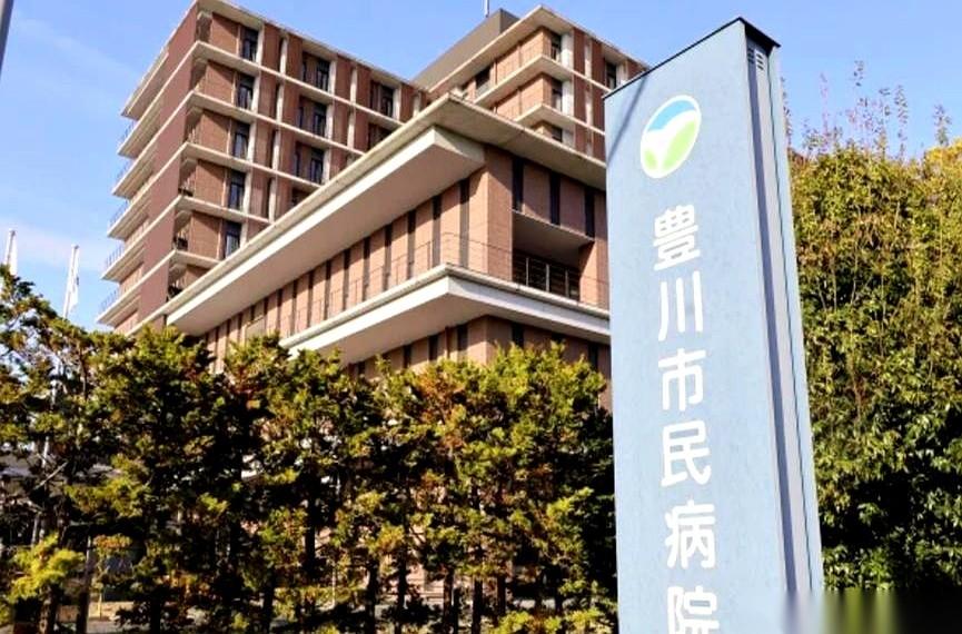 日本爱知县，一桩命案把一块遮羞布给扯了下来。
一个41岁的伊朗男人，被人用铁管活