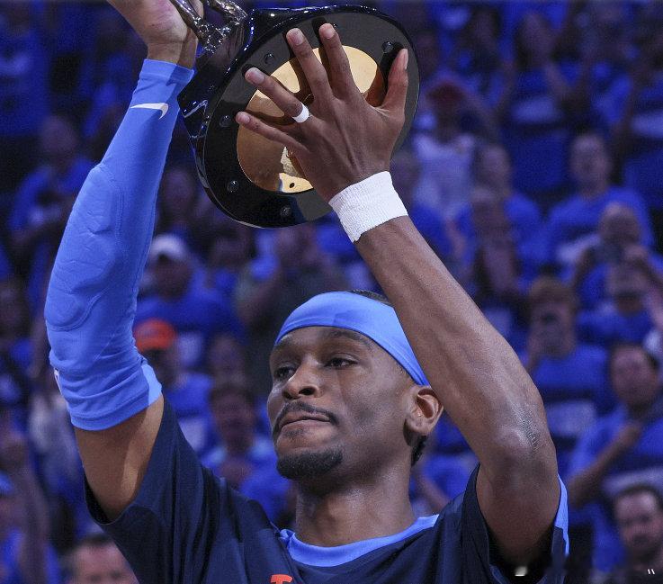 SGA谈获得MVP的感受：我很庆幸青年时的自己没有放弃今日NBA西决G2，雷霆主