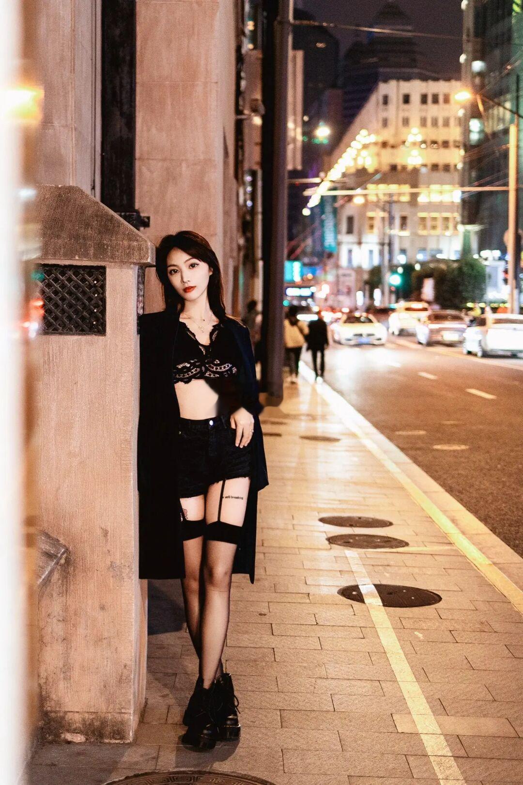 秋天是黑色的🍂
