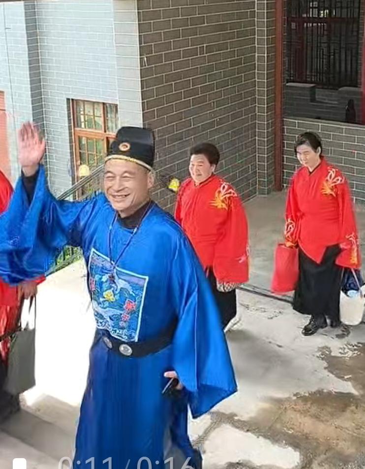 【夏之韵·汉服角色扮演（六）】今年五一最舍不得删的照片

汉服角色扮演。
五月三