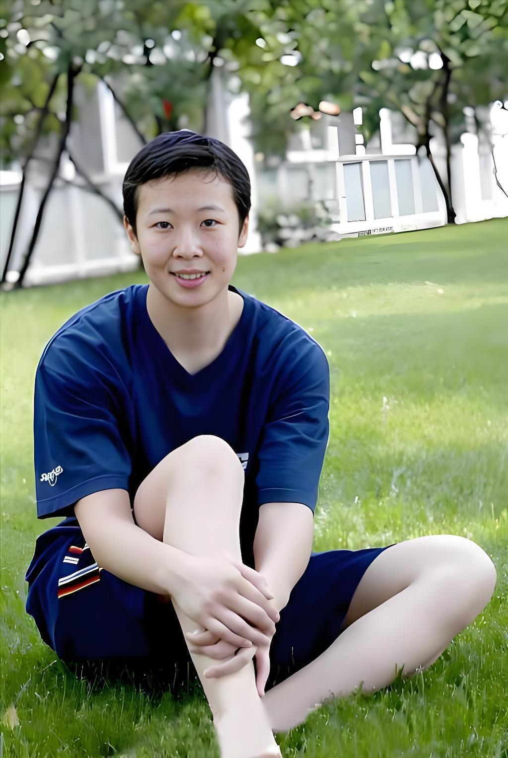 她带着泰国队赢了日本，可中国球迷的评论区却五味杂陈

泰国女排赢了日本，3比1，