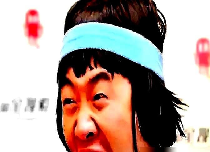 “你现在就走吧，戏份全删。”

周星驰看着眼前的杨迪，声音不大，但每个字都砸在杨