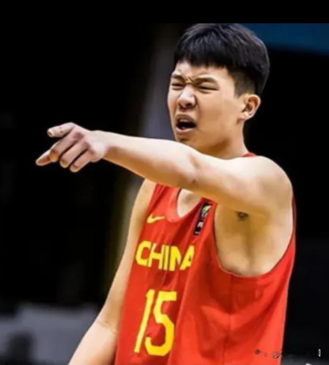 我认为杨瀚森不一定要首发！
男篮世界杯预选赛亚洲区第二阶段首轮比赛，
中国男篮大