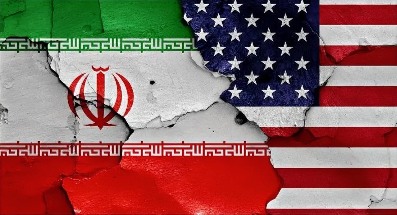 放行油轮可以，拿人民币来换。
3月14日的消息，伊朗正在制定新规，有限数量的油轮