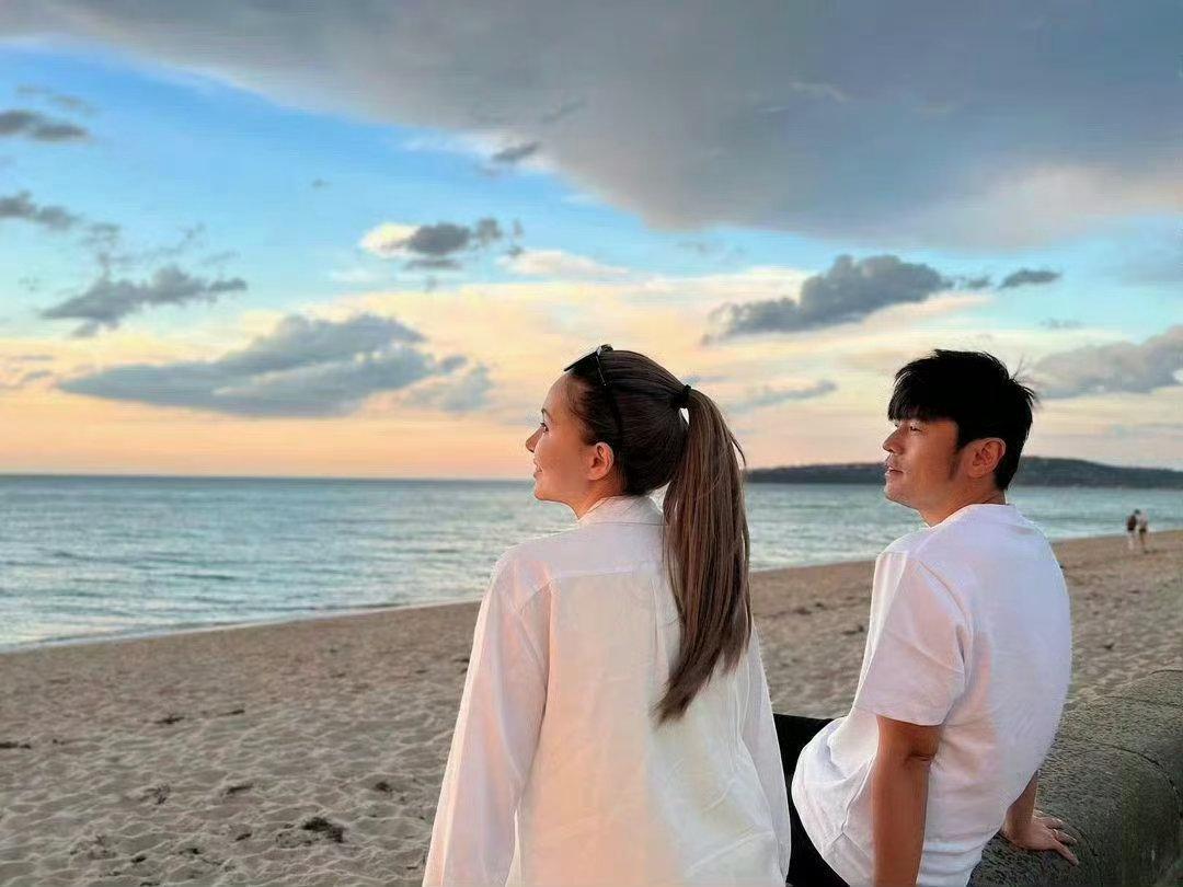 带着老婆吹吹海风