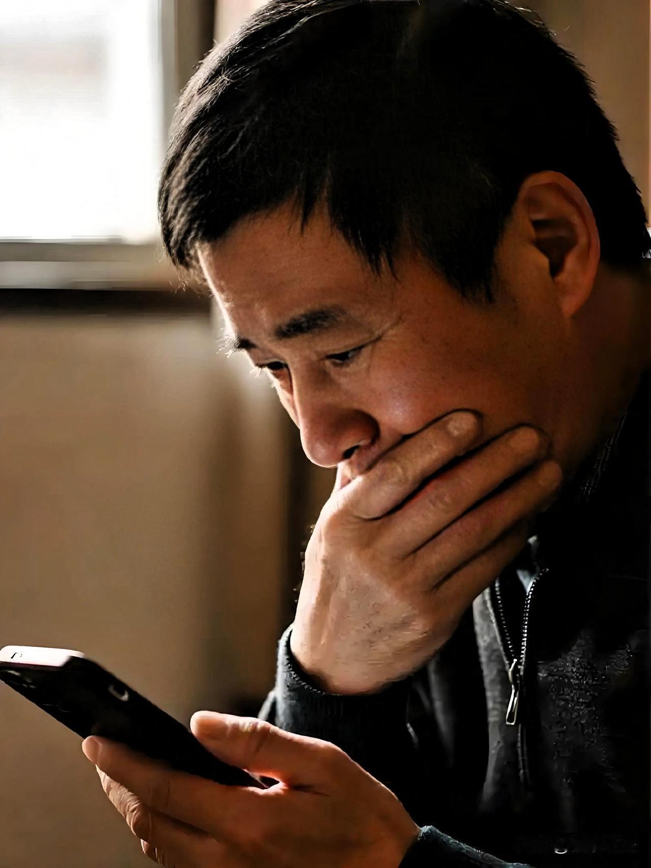 河南许昌，男子给朋友转账，手一滑，把5万元转给一已去世的老人信用卡里，谁料，老人