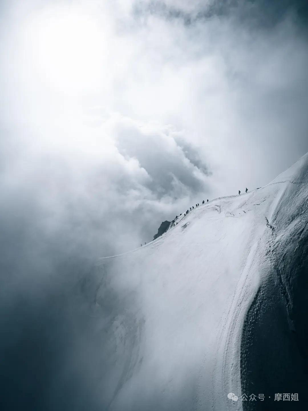 练拳就是练心，丹田就是“小皮球”

一、先把心放宽

您别一上来就使劲。心要像天