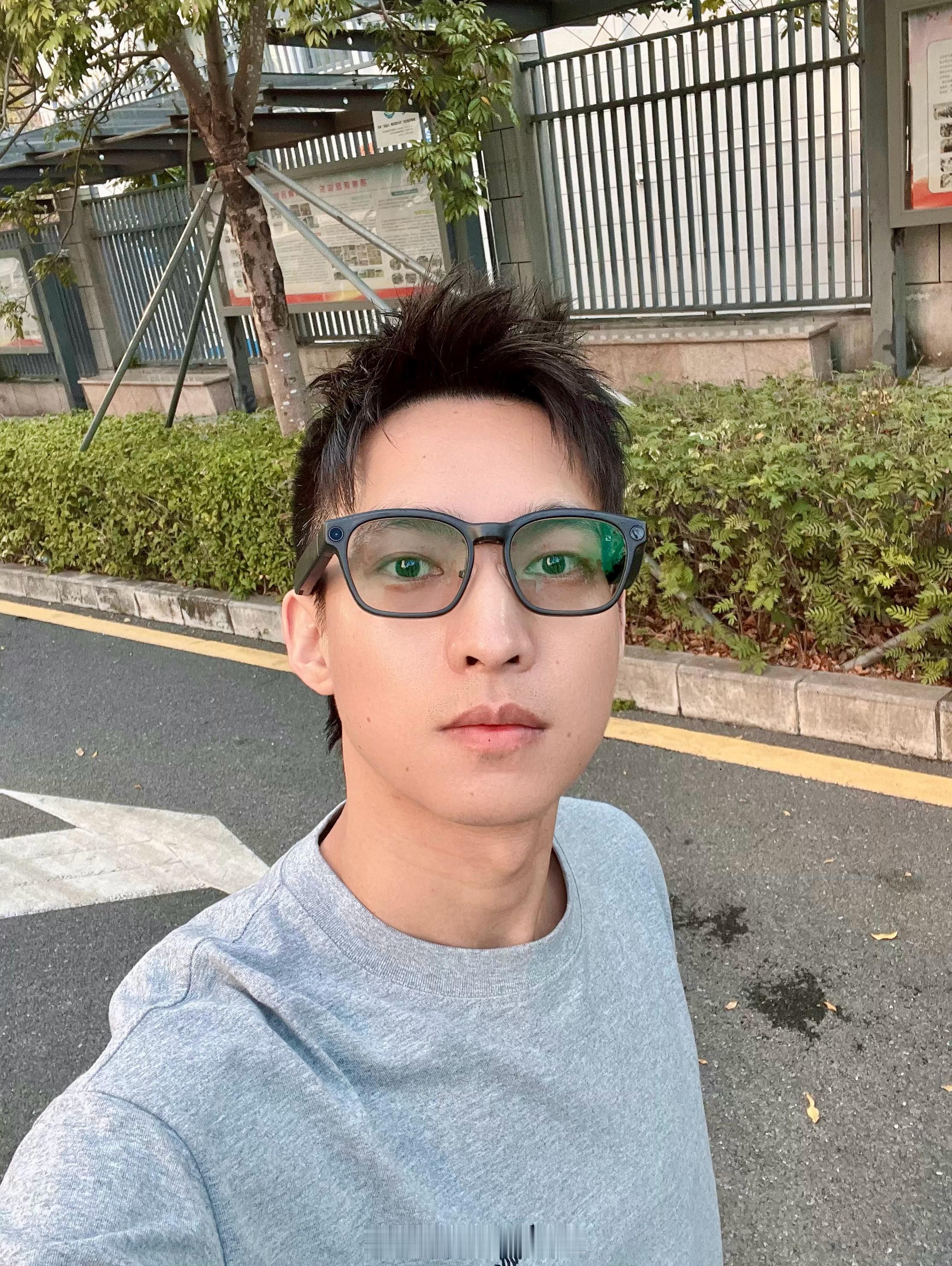 早啊～今年的微博就发到这里吧！明年再发了……理想ai眼镜livis