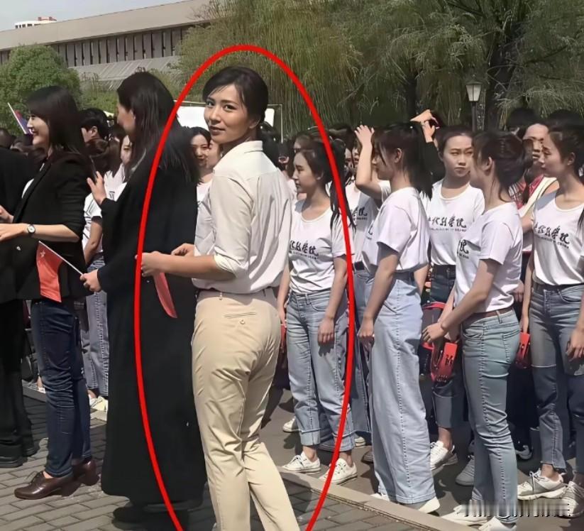 还记得“万人迷”陈好吗？这状态绝了！健康美才是真女神
 
你是不是也看腻了那种惨