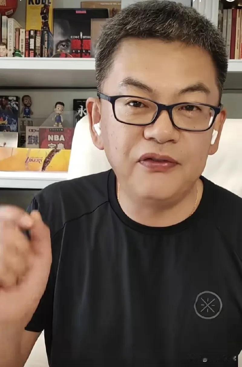 苏群老师：中国男篮学习不好，考试成绩差，那就多刷题！

中国男篮遗憾不敌尤文图特