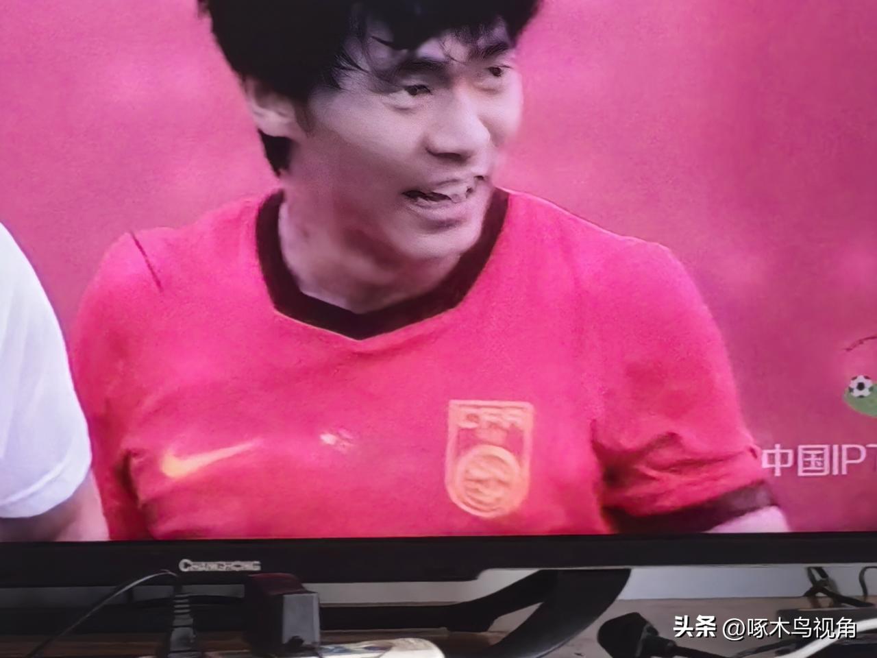 常在河边走没有不湿鞋的，中国队下半场必须变阵！
亚运男足中乌铜牌争夺战半场结束，