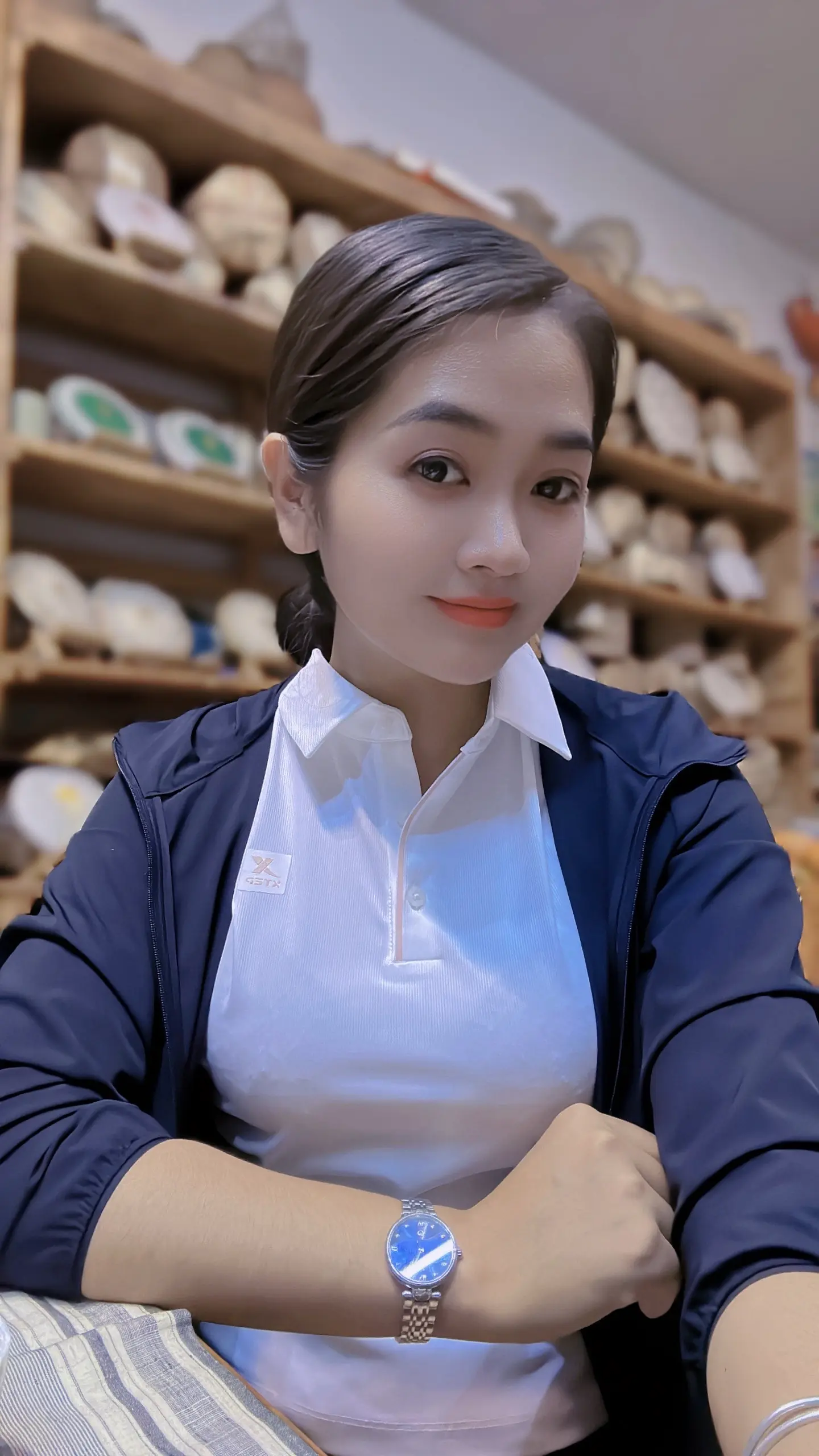 可以从商，从政，从律，唯一不能从夫。