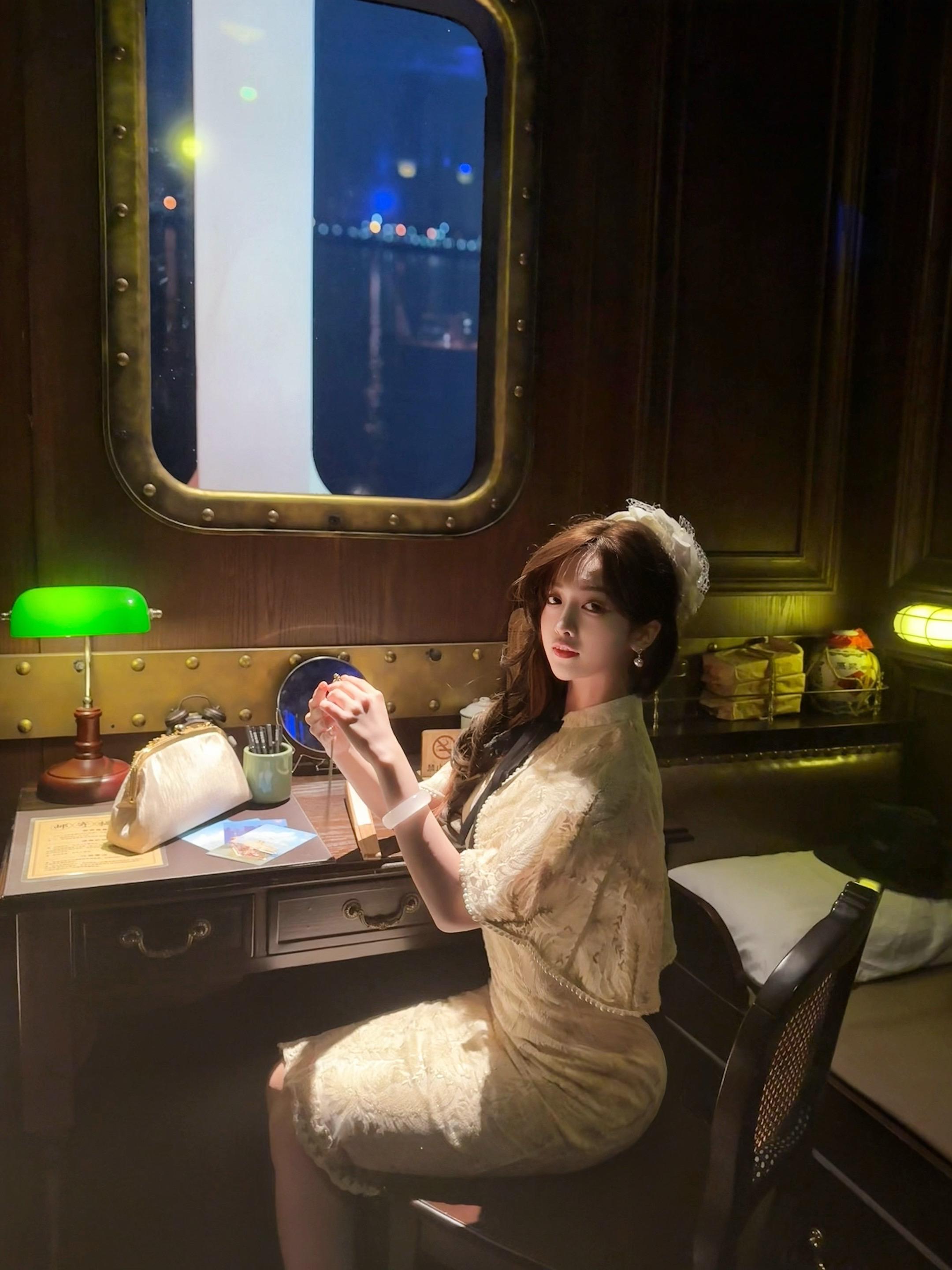 骗你的 我要回伦敦了 就到这里吧 如果有多一张船票