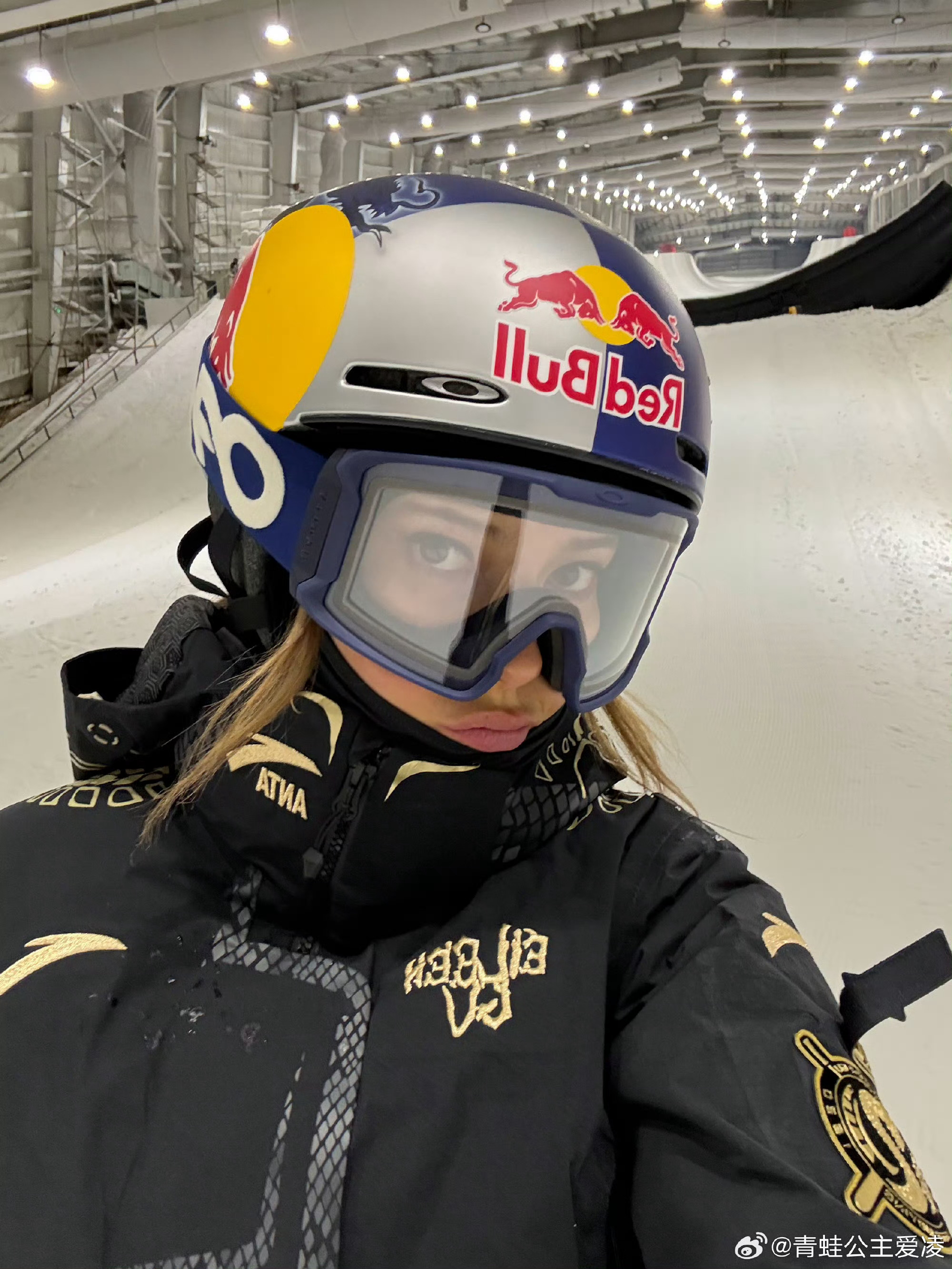 谷爱凌，永远热血永远向上！每一次突破都源于不懈努力，每一次登场都闪耀光芒。愿你乘