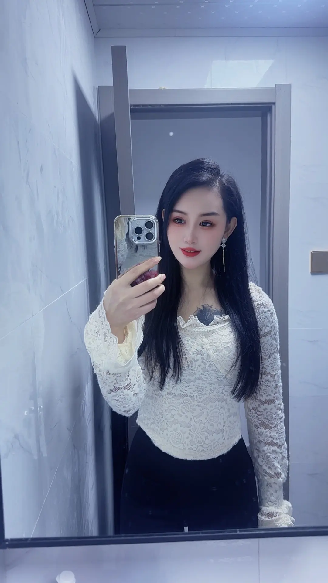 为啥女人单身就会努力赚钱，拼命变美！