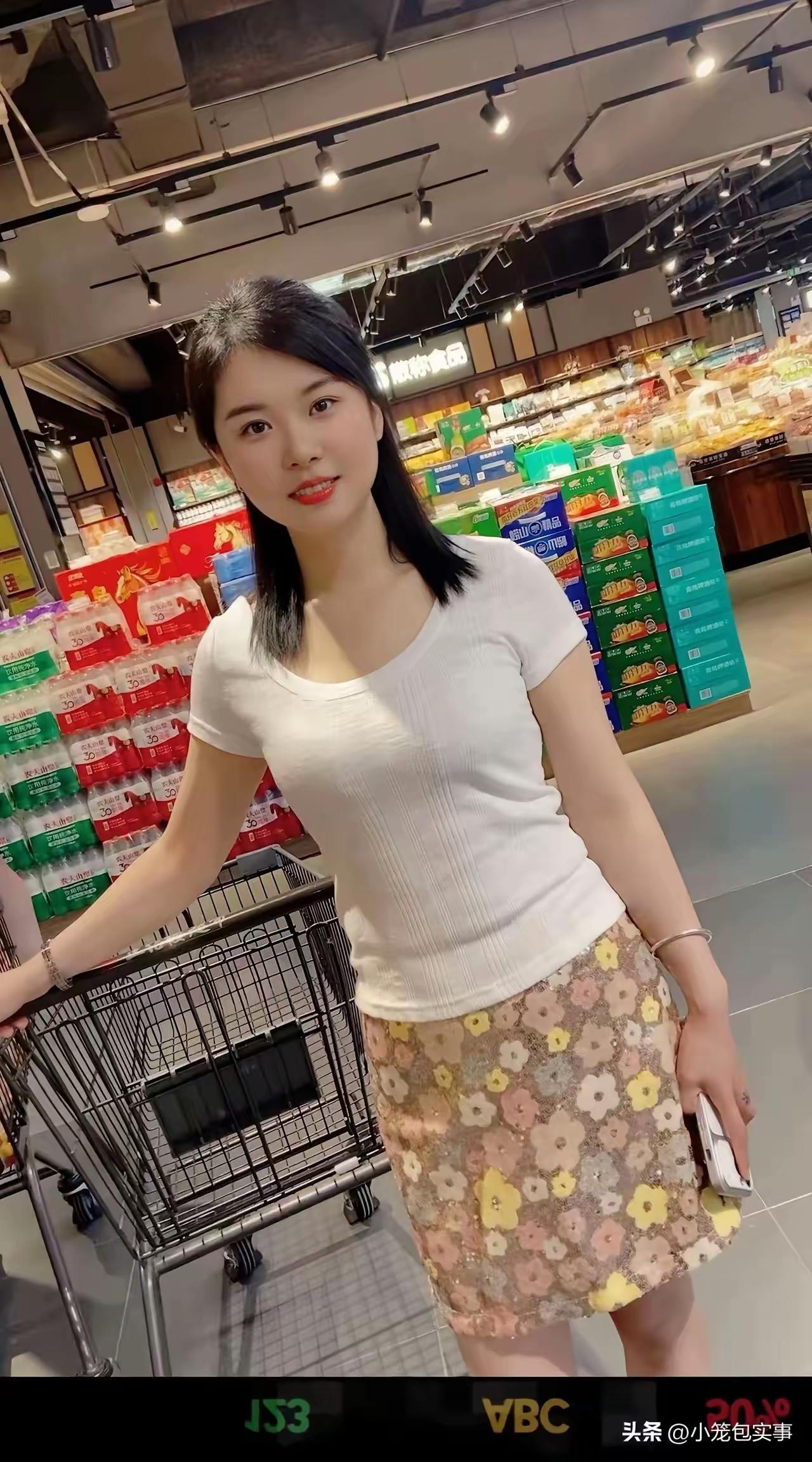 这个天上班太热了。出来逛逛超市吹吹空调